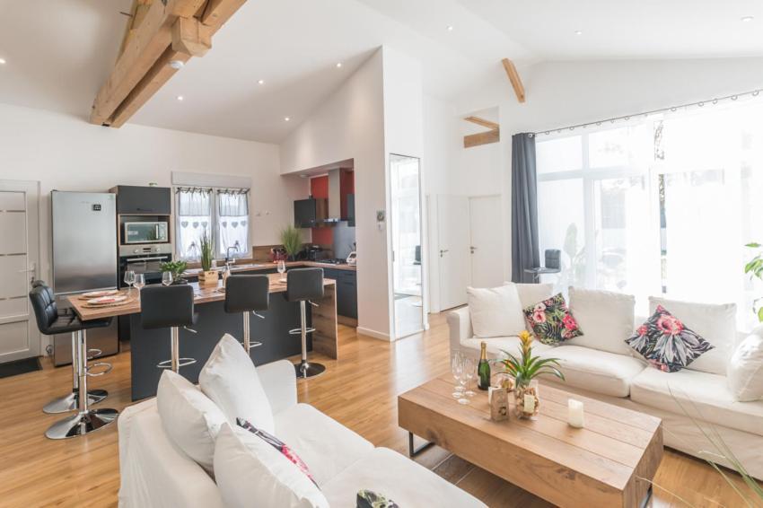 - Sublime Villa Felicidad - Proche Hypercentre - Parking - Terrasse - Wifi Viriat Exterior photo